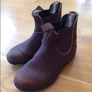 Brown Blundstones. Size 7.5